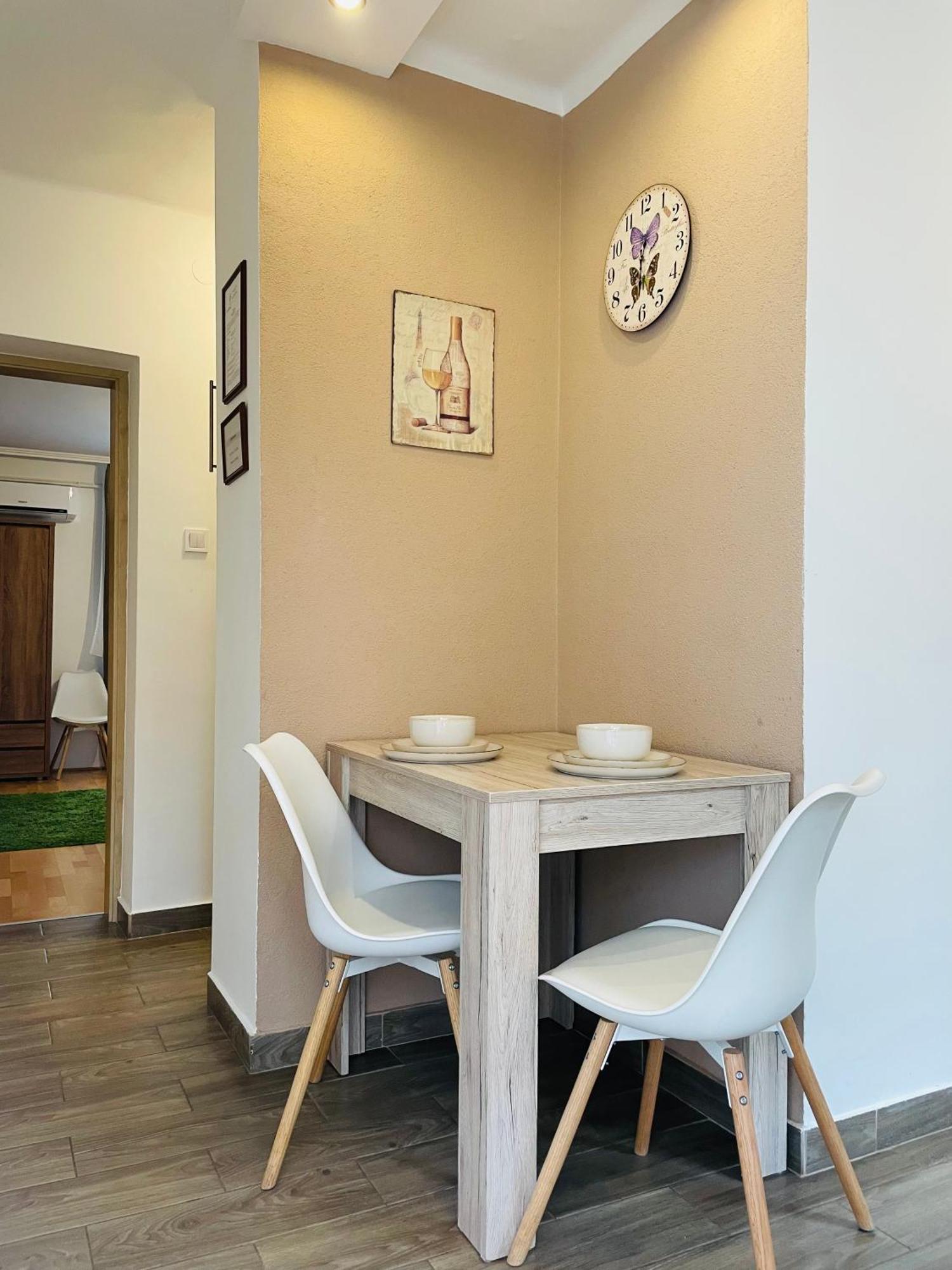 Weninger Studio Apartman Kiskunhalas Eksteriør bilde