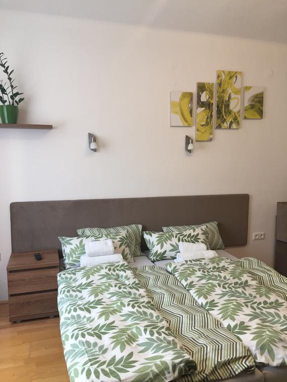 Weninger Studio Apartman Kiskunhalas Eksteriør bilde