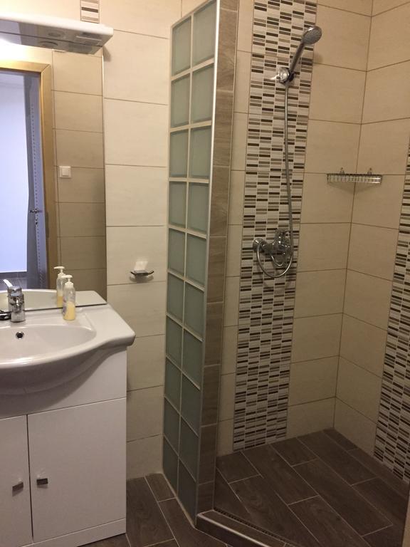 Weninger Studio Apartman Kiskunhalas Eksteriør bilde